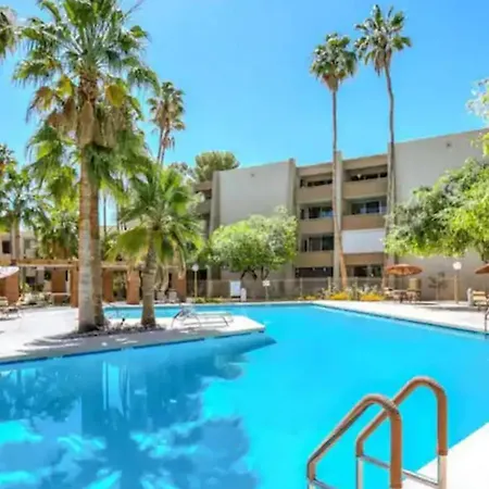 Charming 1-Bdrm Condo Steps To Old Town Scottsdale